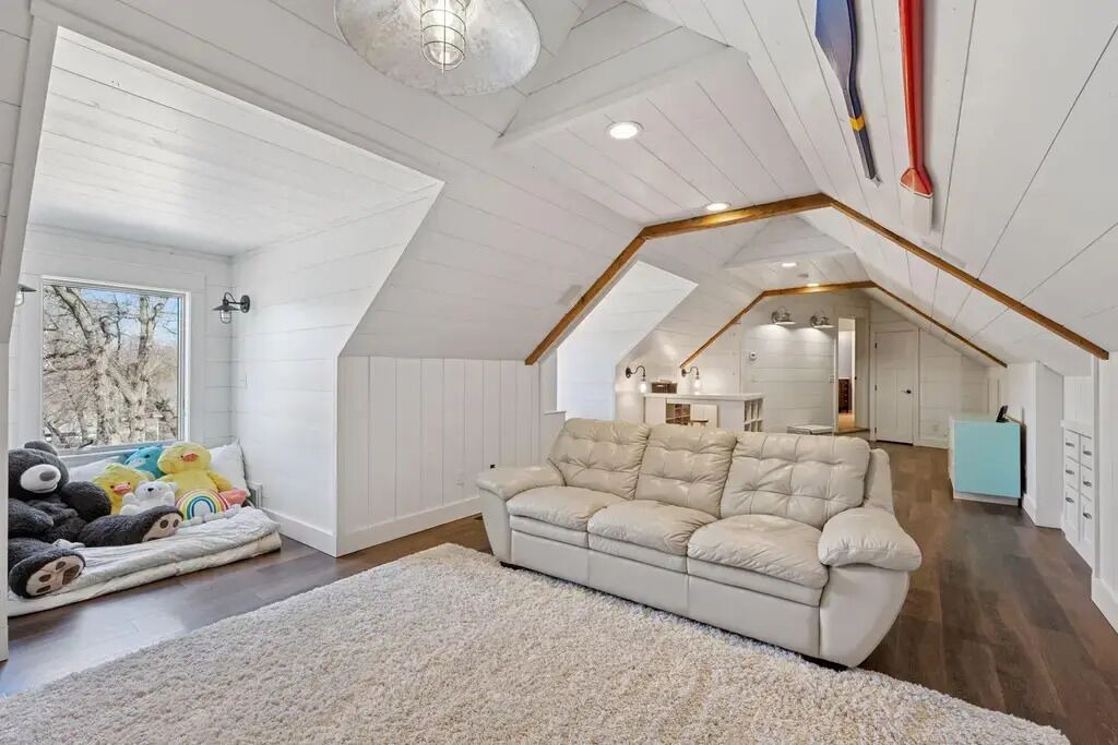 Photo of Livingroom in Spicer