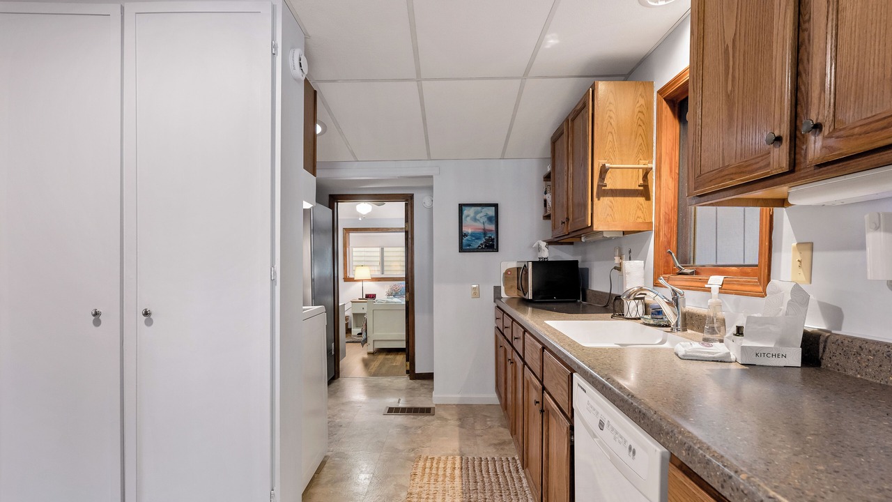 Photo of Kitchen in Beachwood-Bluffton