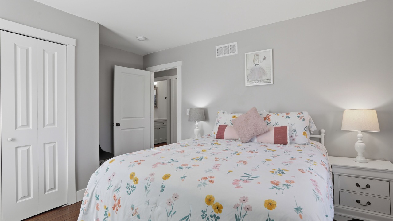 Photo of Bedroom in Madison Heights