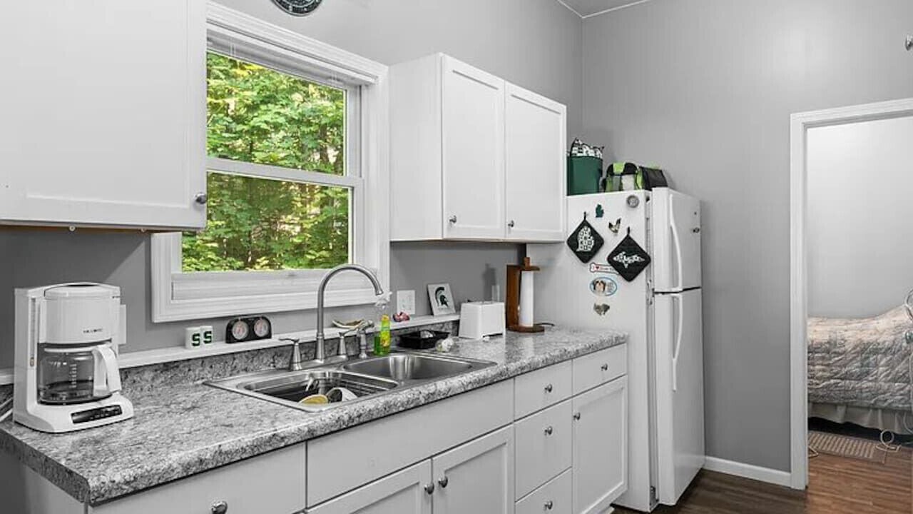 Photo of Kitchen in Lake Arrowhead