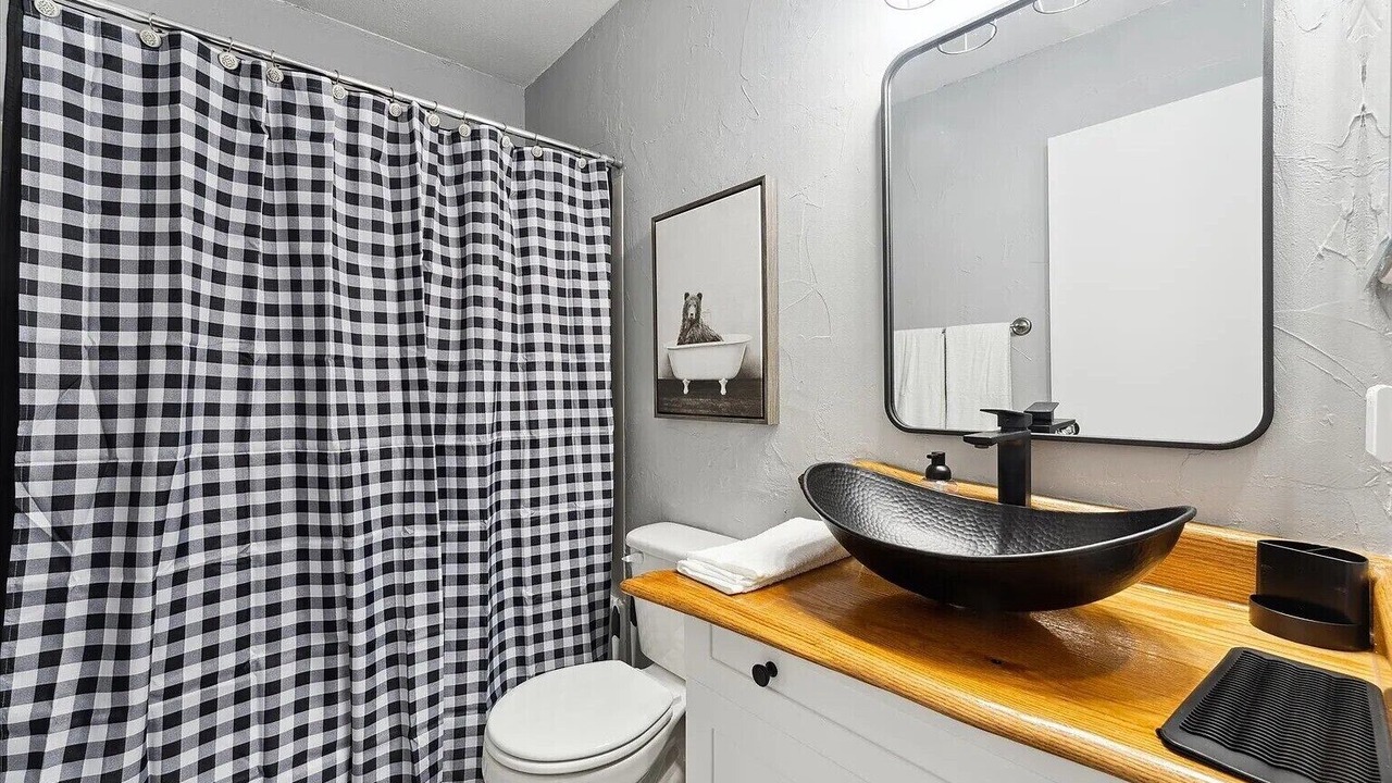 Photo of Bathroom in Bellaire