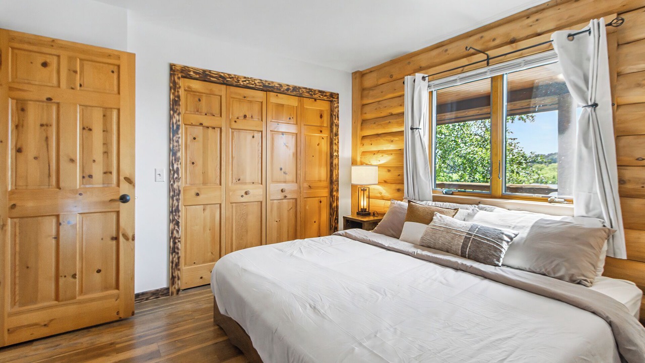 Photo of Bedroom in Leland