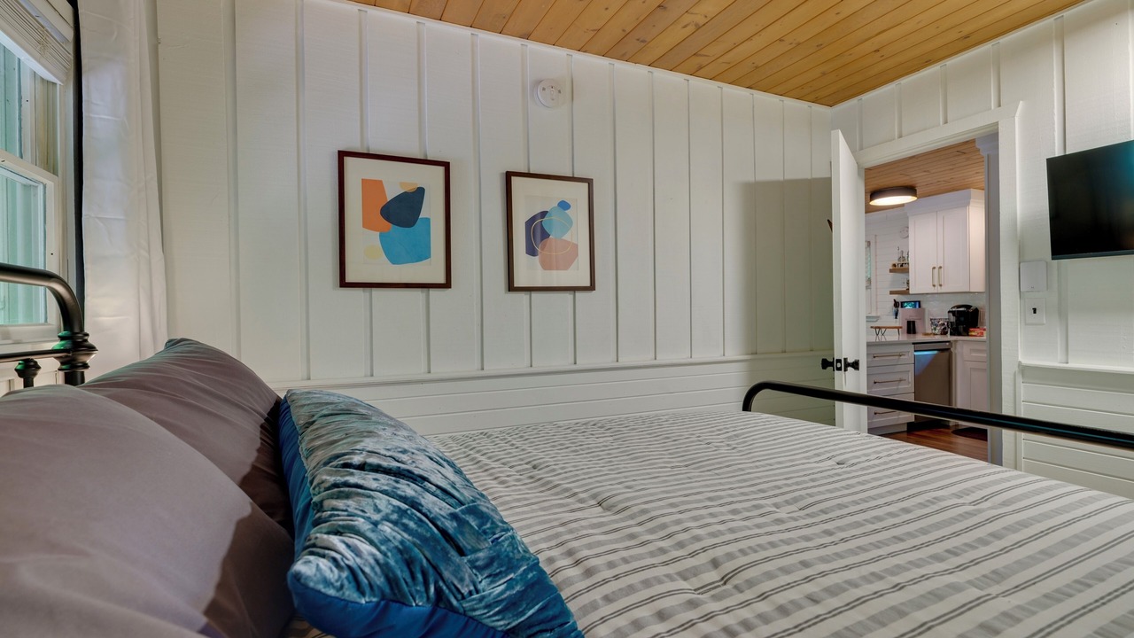 Photo of Bedroom in Bellaire