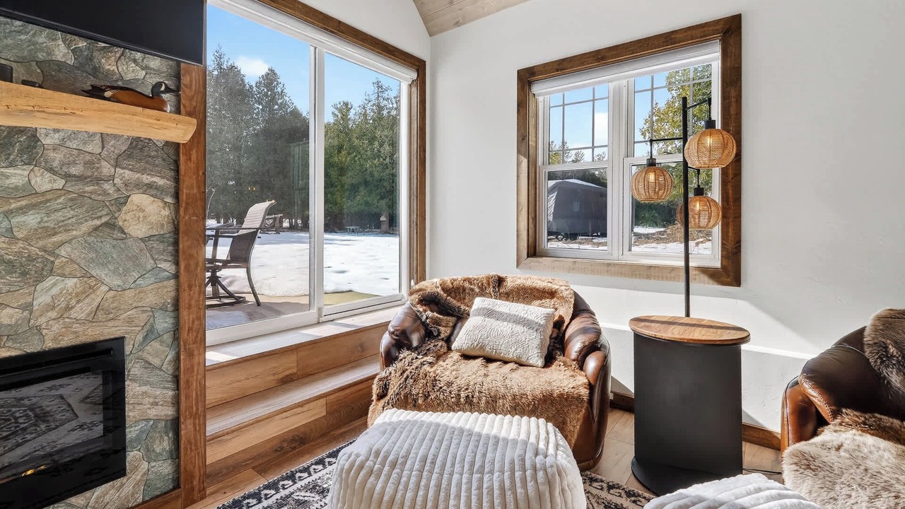 Photo of Livingroom in Baileys Harbor