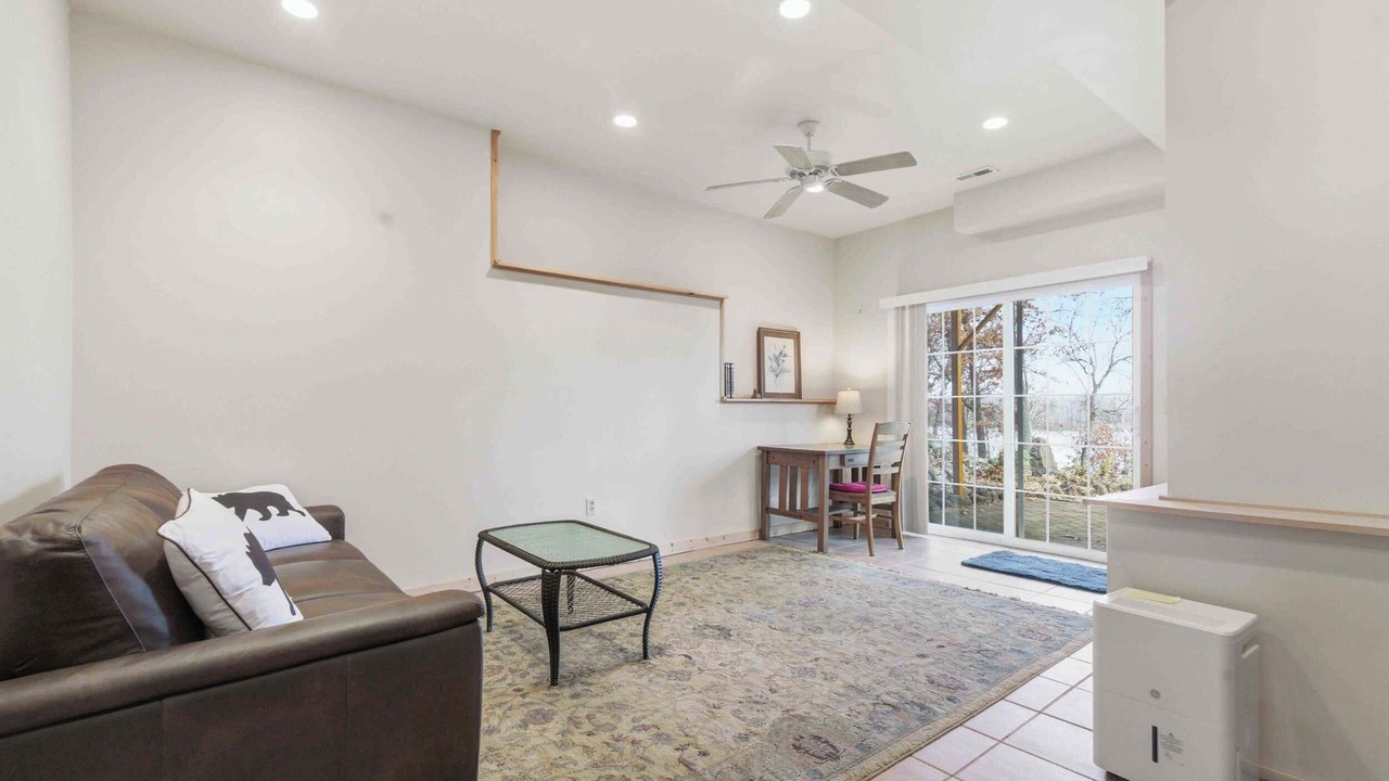 Photo of Livingroom in Ironton