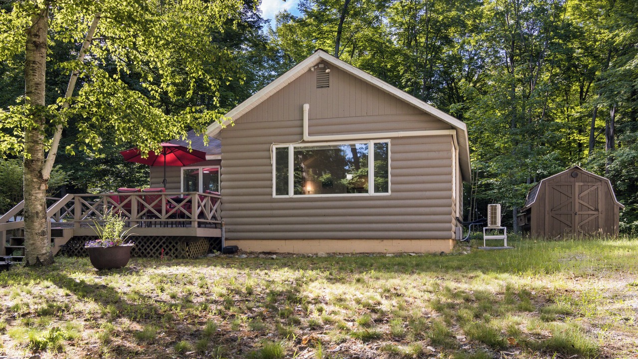 Photo of Outdoor in Maple City