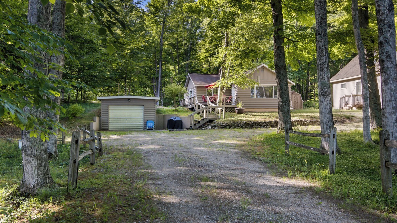 Photo of Outdoor in Maple City