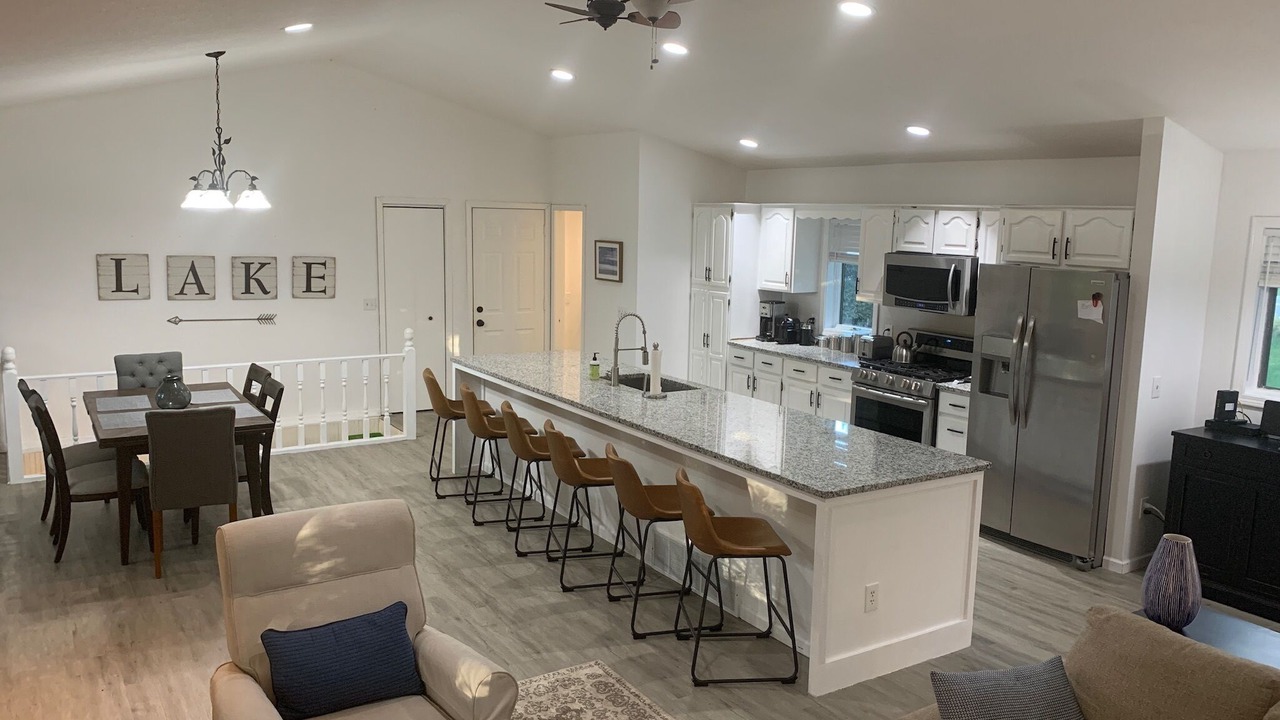 Photo of Livingroom in Whitehall