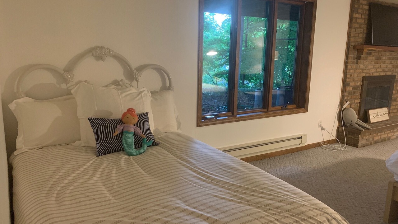 Photo of Bedroom in Whitehall