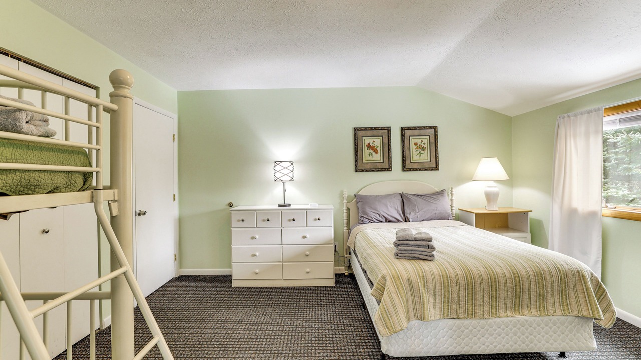 Photo of Bedroom in Thompsonville