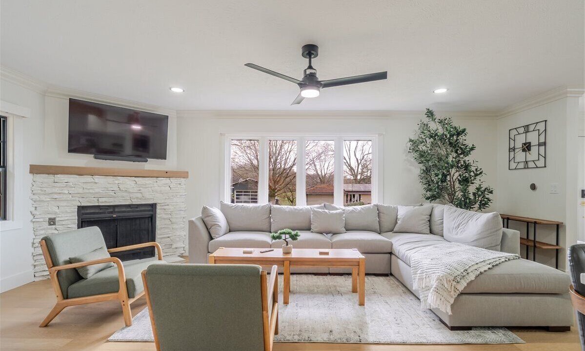 Photo of Livingroom in Bloomington