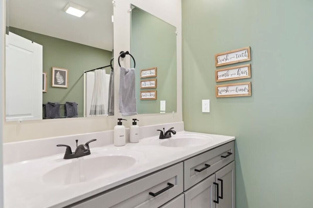 Photo of Bathroom in Harbor Springs