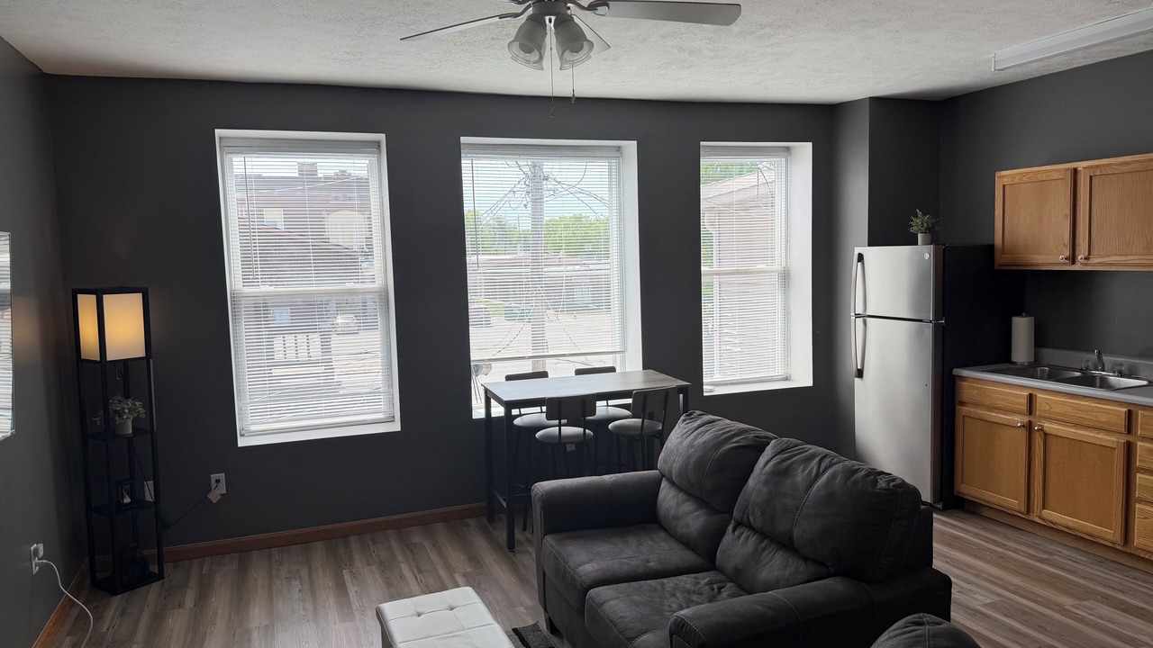 Photo of Livingroom in Carlinville