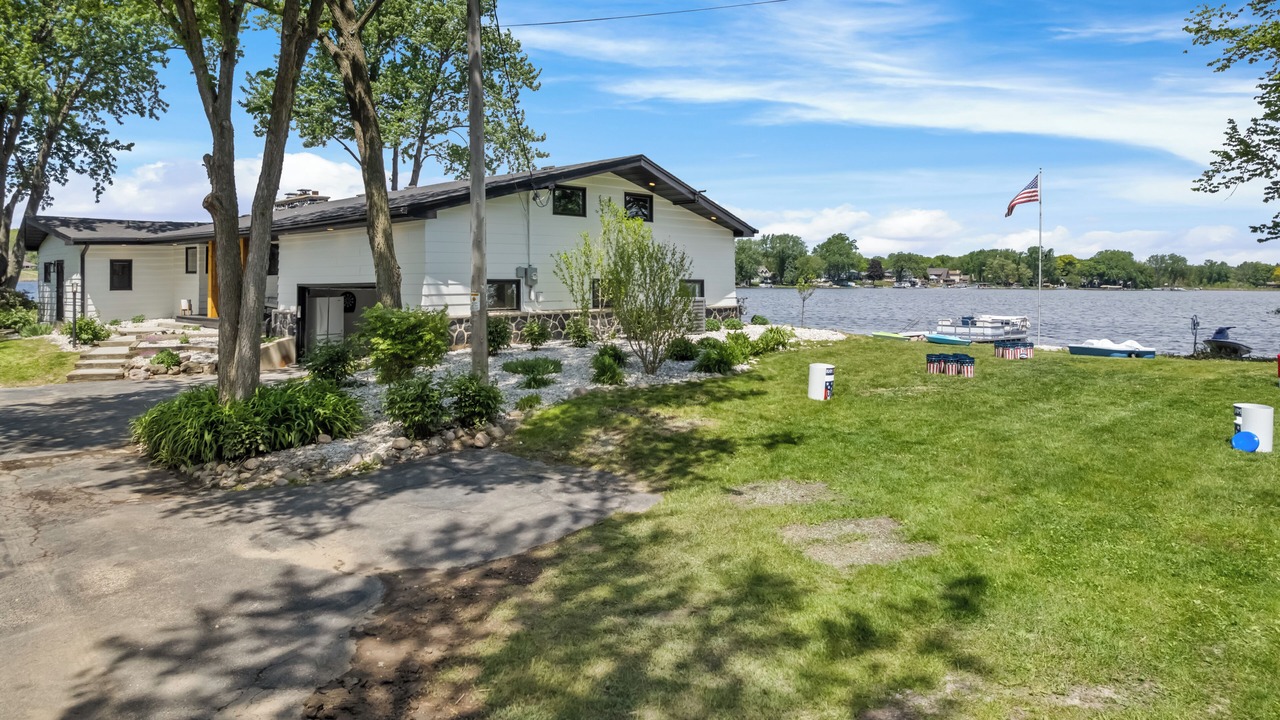 Photo of Outdoor in Wind Lake