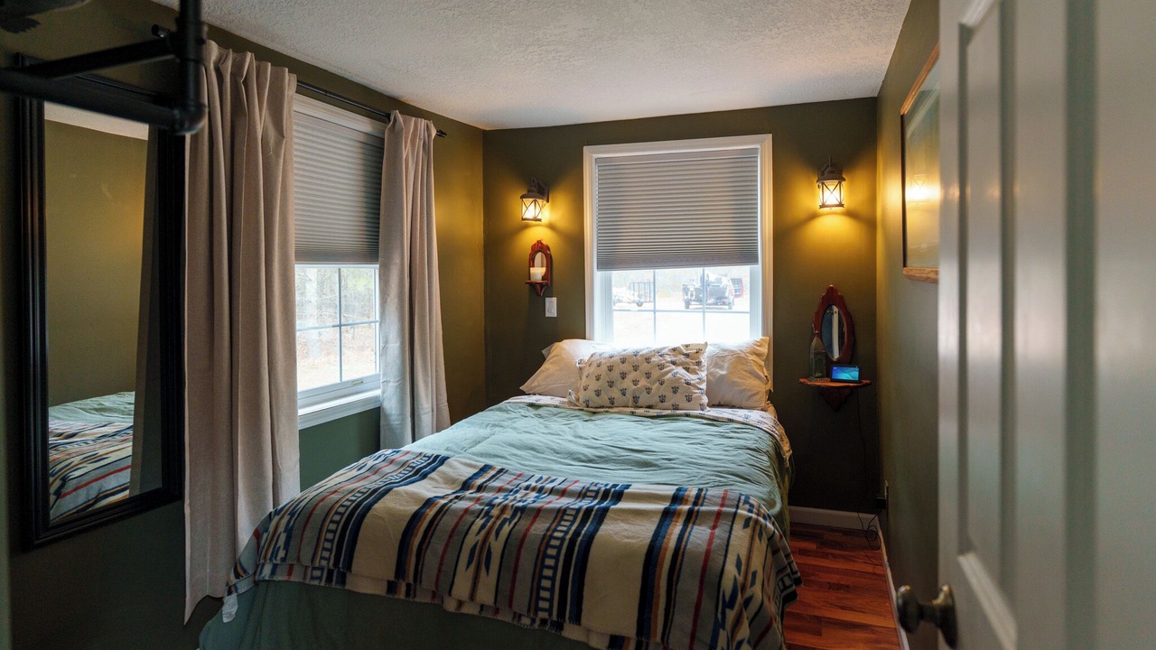 Photo of Bedroom in Webb Lake