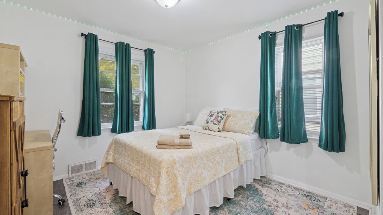 Photo of Bedroom in Taylor