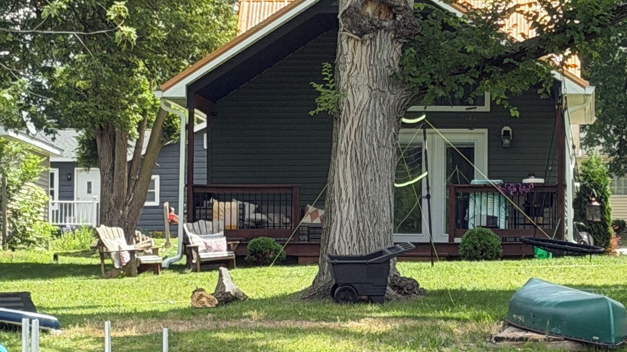 Photo of Outdoor in Dowling