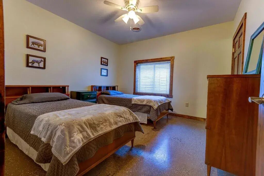 Photo of Bedroom in Sullivan