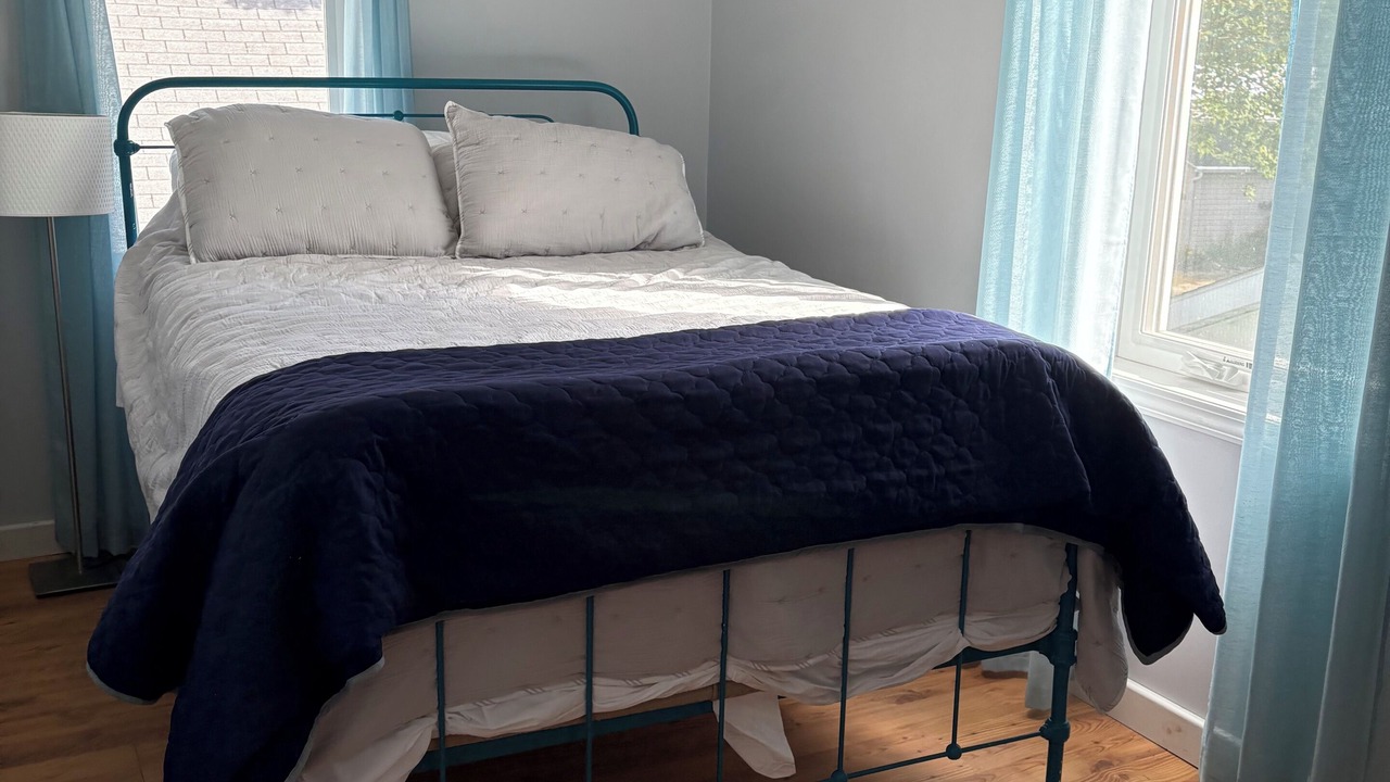Photo of Bedroom in Cassopolis