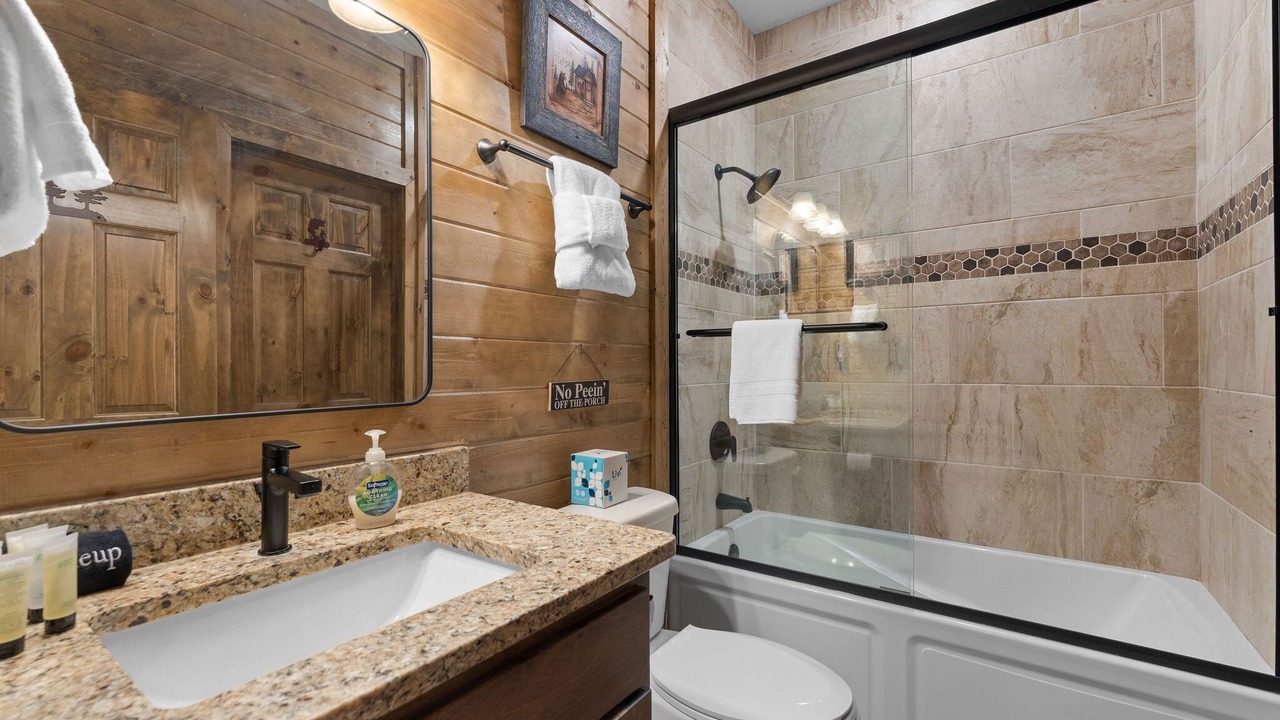 Photo of Bathroom in Ridgedale