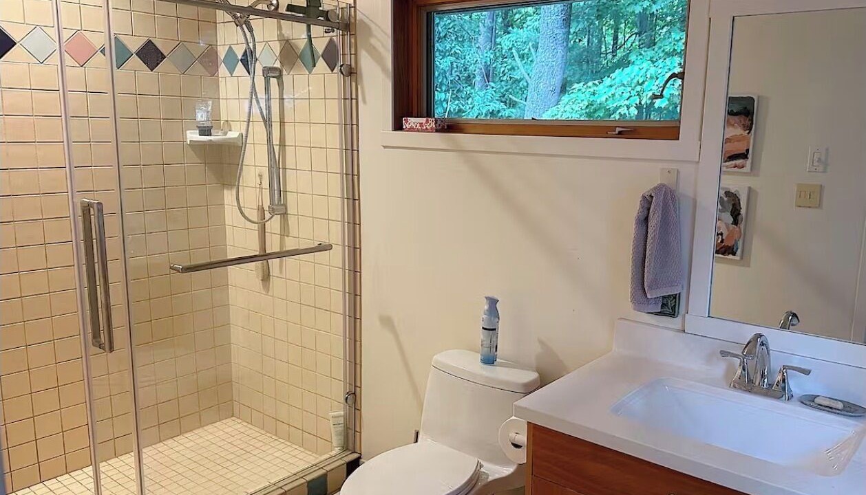 Photo of Bathroom in Charlevoix