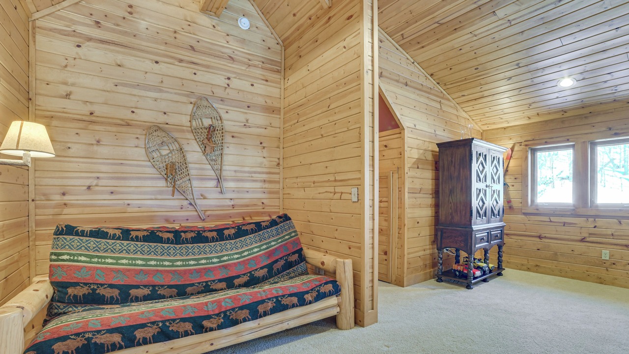 Photo of Livingroom in Harbor Springs