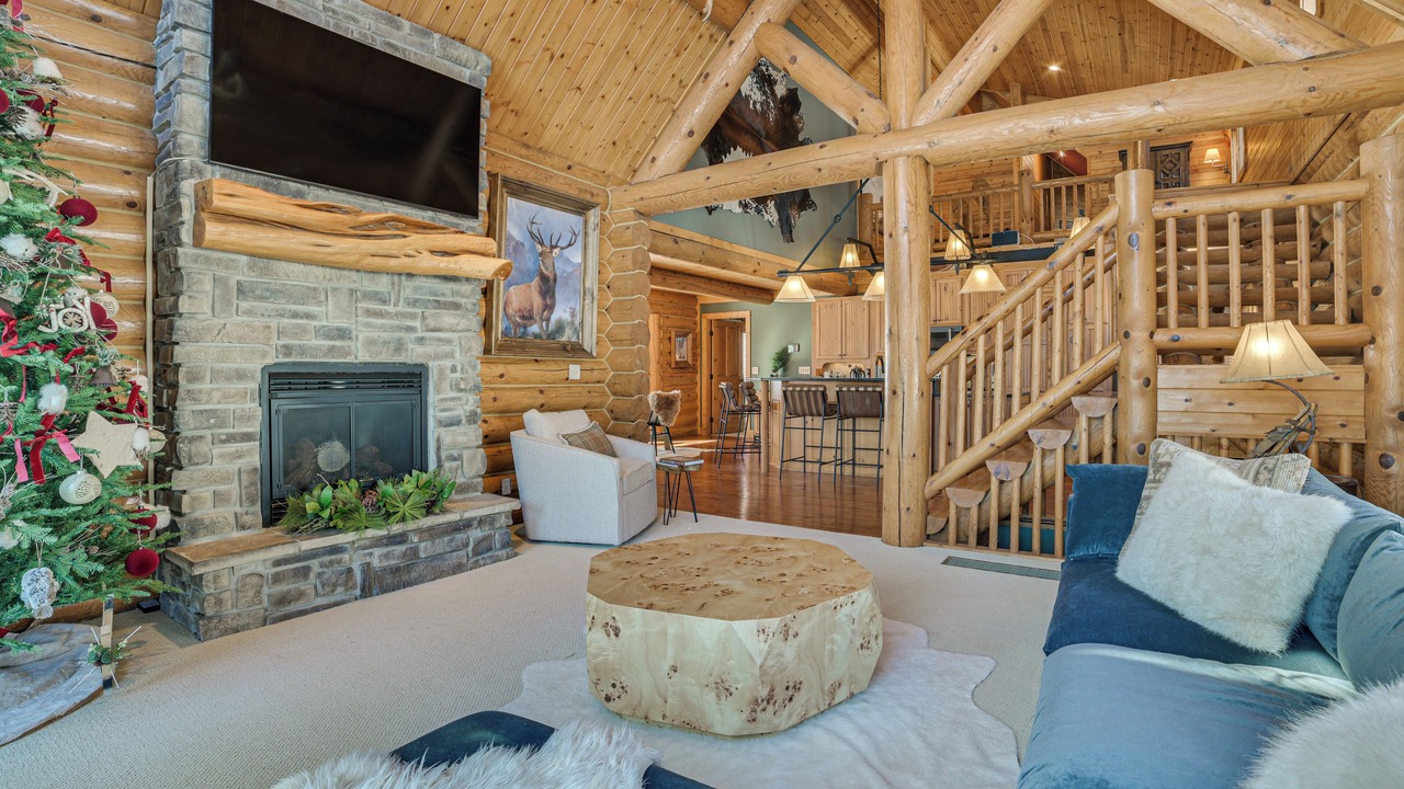 Photo of Livingroom in Harbor Springs
