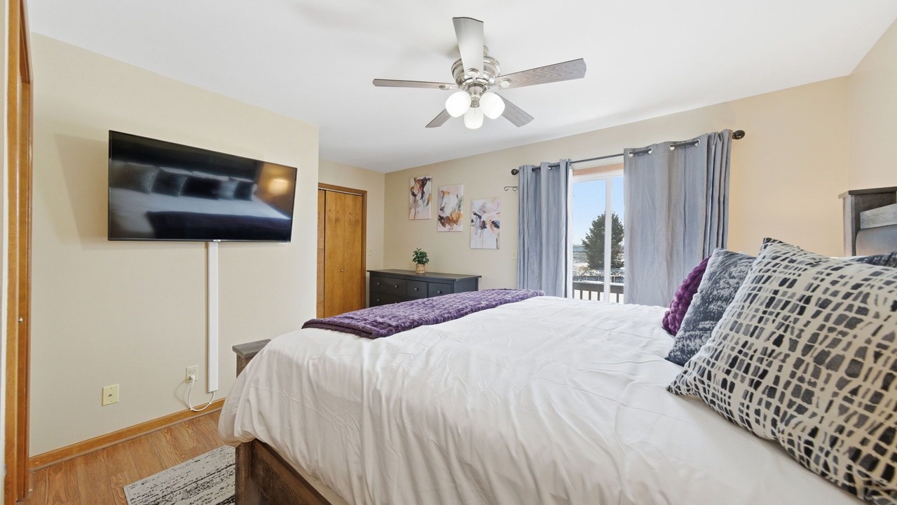 Photo of Bedroom in Aurora