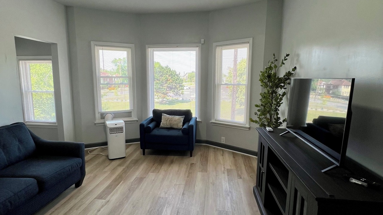 Photo of Livingroom in New Center Detroit