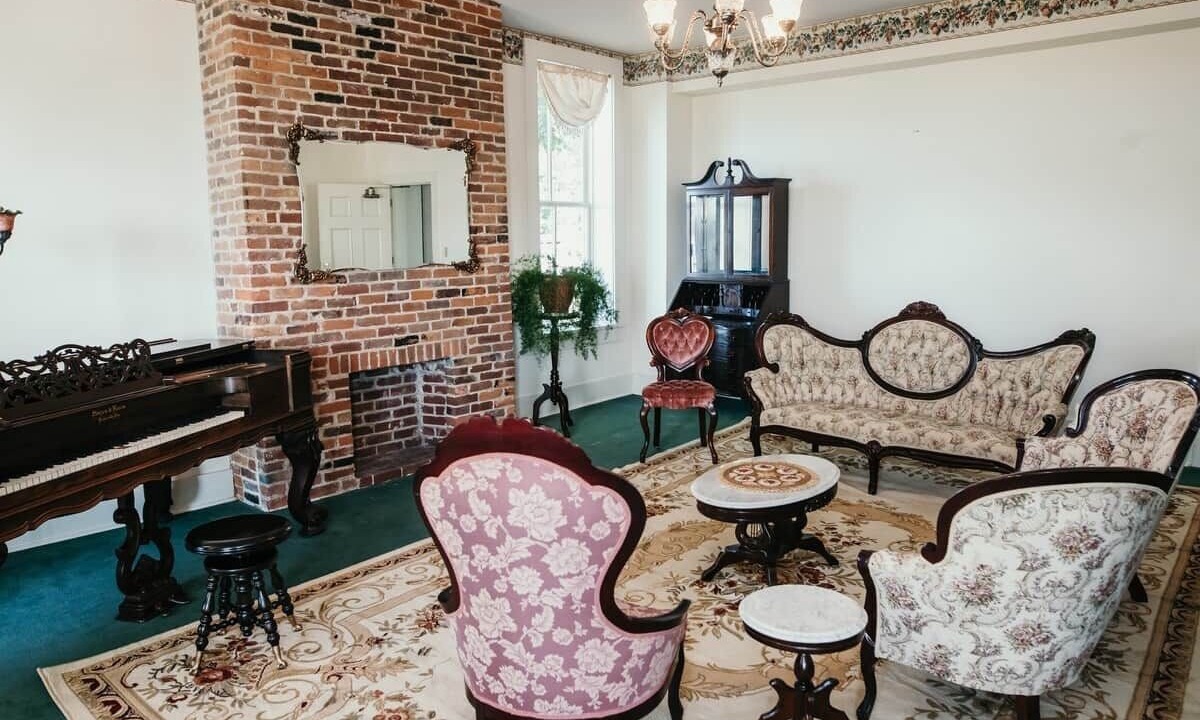 Photo of Livingroom in Elizabethtown