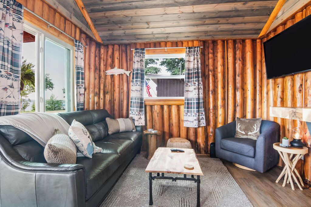 Photo of Livingroom in Boyne City