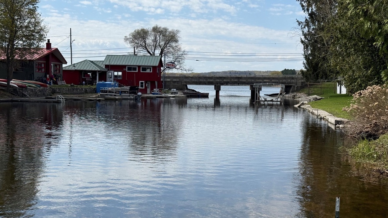 Photo of Outdoor in Central Lake