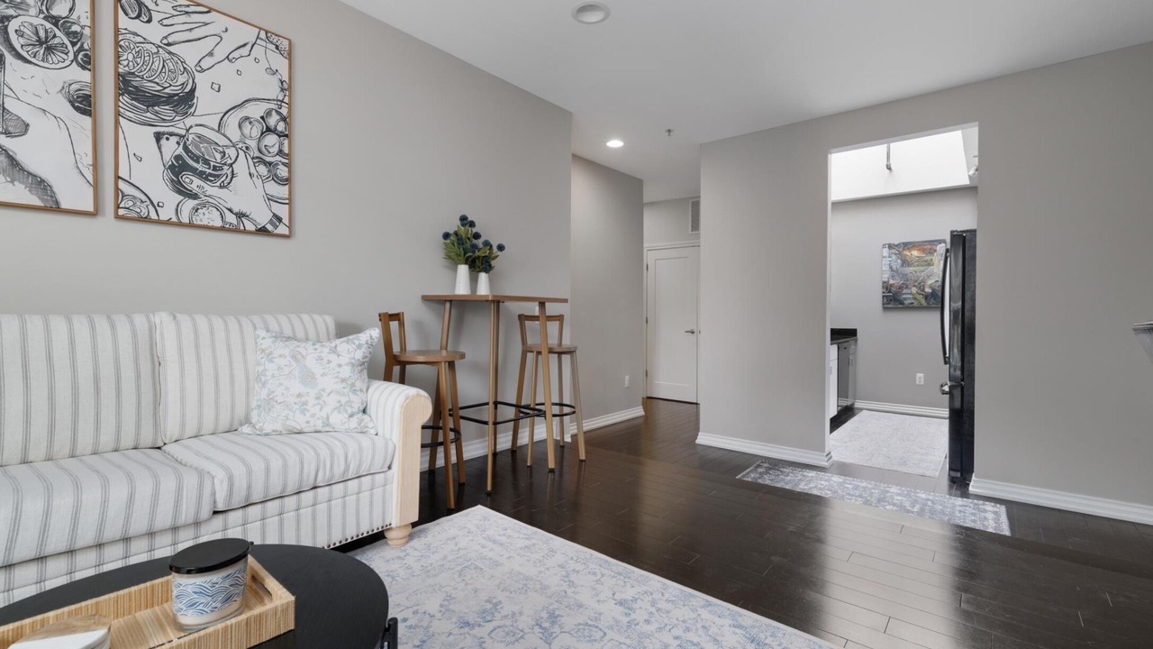 Photo of Livingroom in Royal Oak