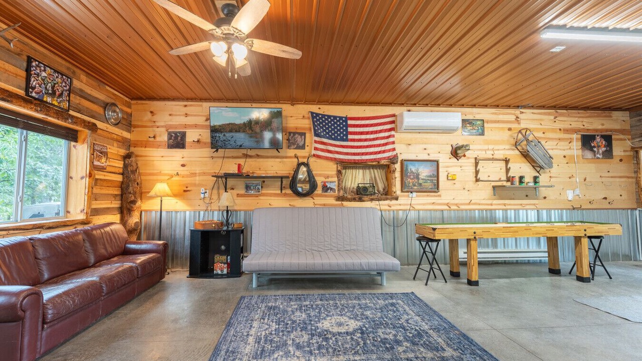 Photo of Livingroom in Spooner