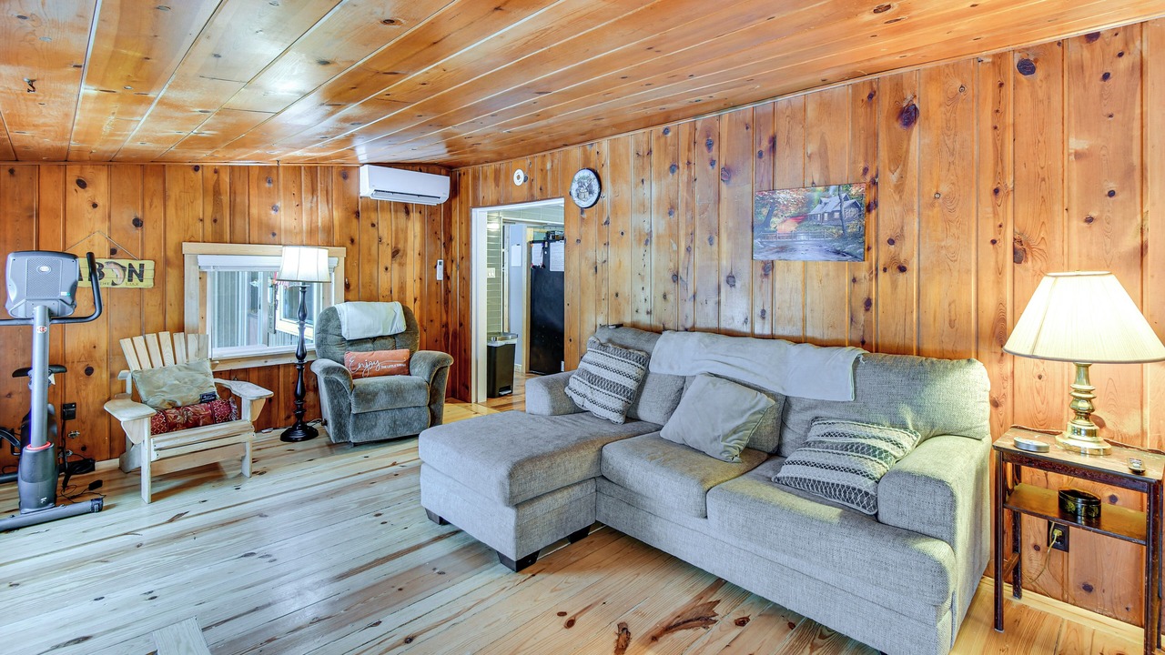 Photo of Livingroom in Gerrish Township