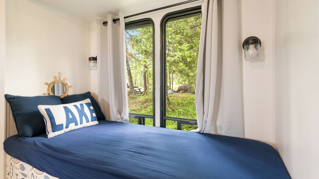 Photo of Bedroom in Carp Lake