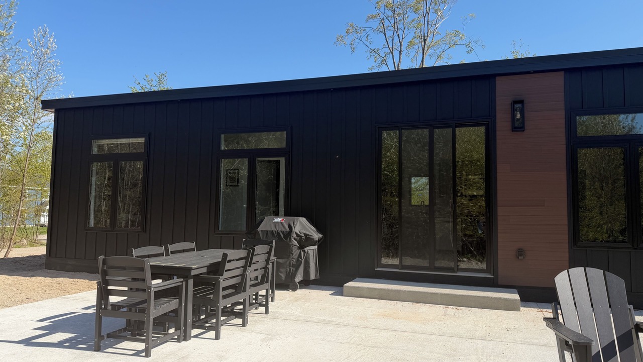 Photo of Outdoor in Maple City