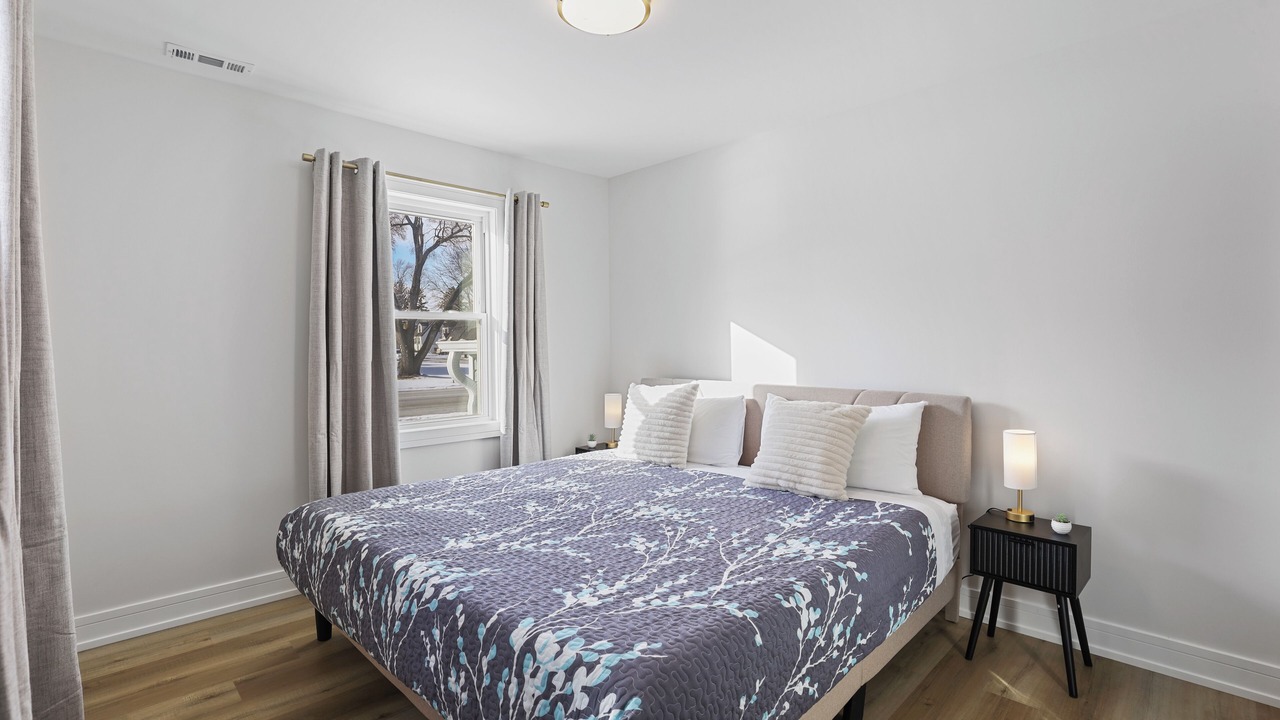 Photo of Bedroom in Oak Lawn