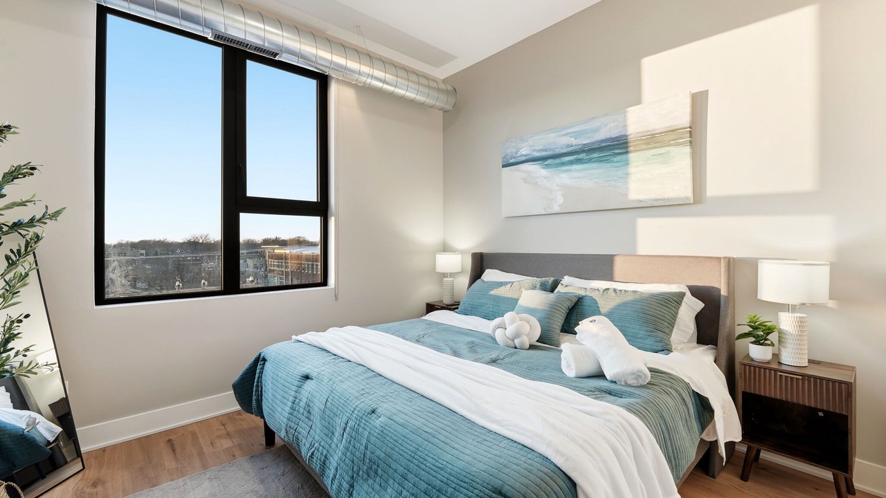 Photo of Bedroom in Edgewater Beach
