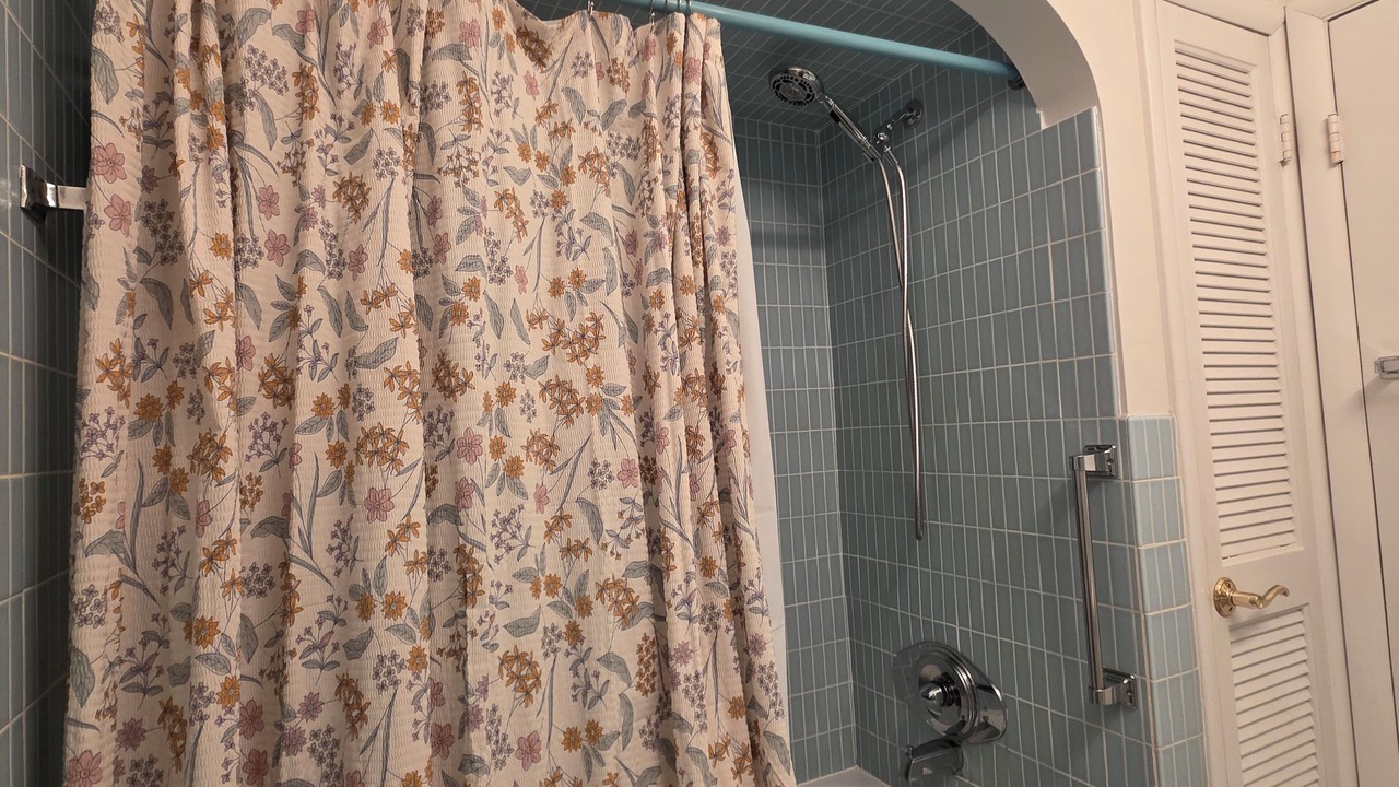 Photo of Bathroom in Gaylord