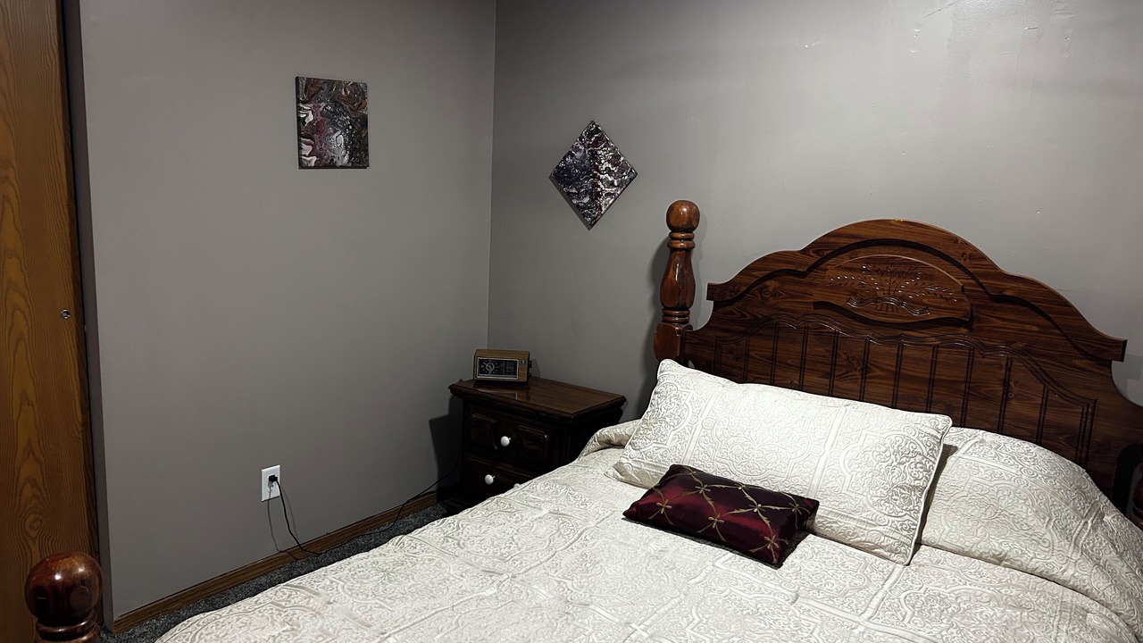 Photo of Bedroom in Benton