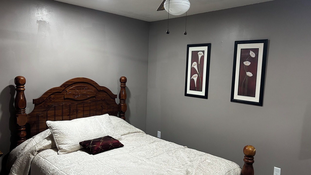 Photo of Bedroom in Benton