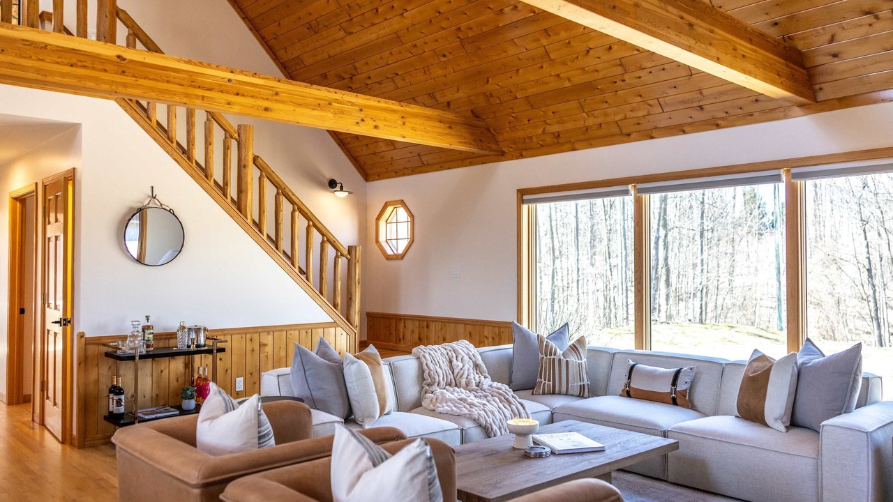 Photo of Livingroom in Acme