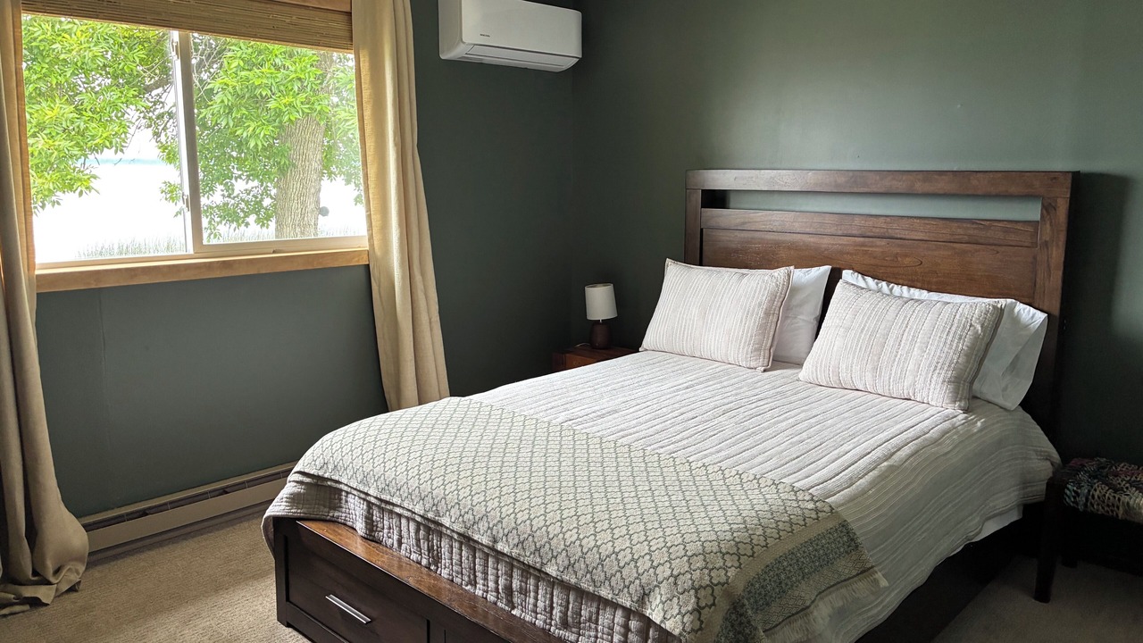Photo of Bedroom in Richwood