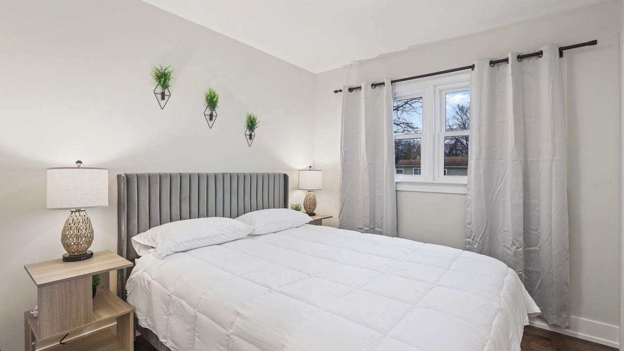 Photo of Bedroom in Arlington Heights