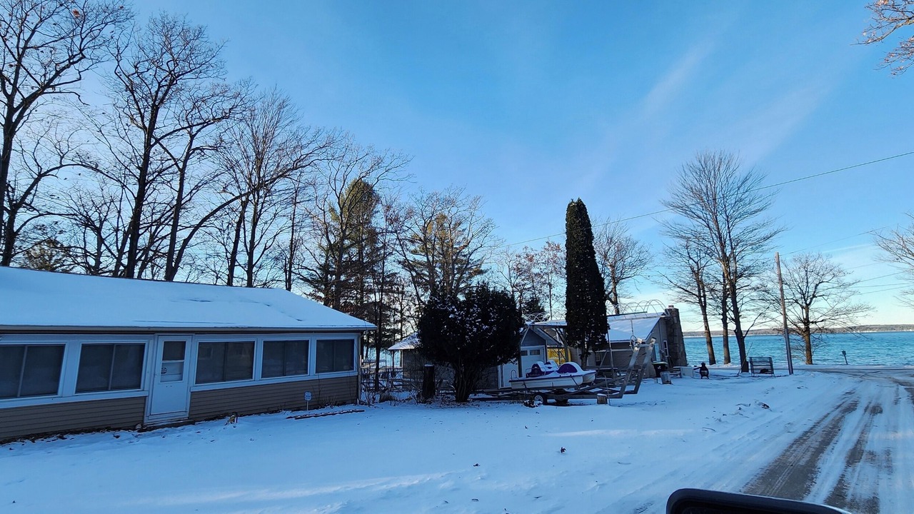 Photo of Outdoor in Higgins Lake
