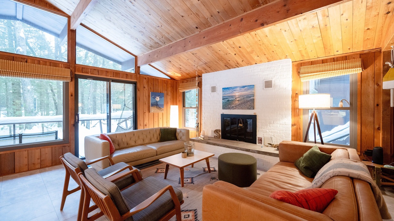 Photo of Livingroom in Pentwater