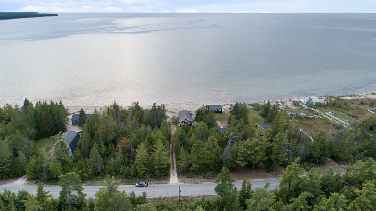 Photo of Outdoor in Carp Lake