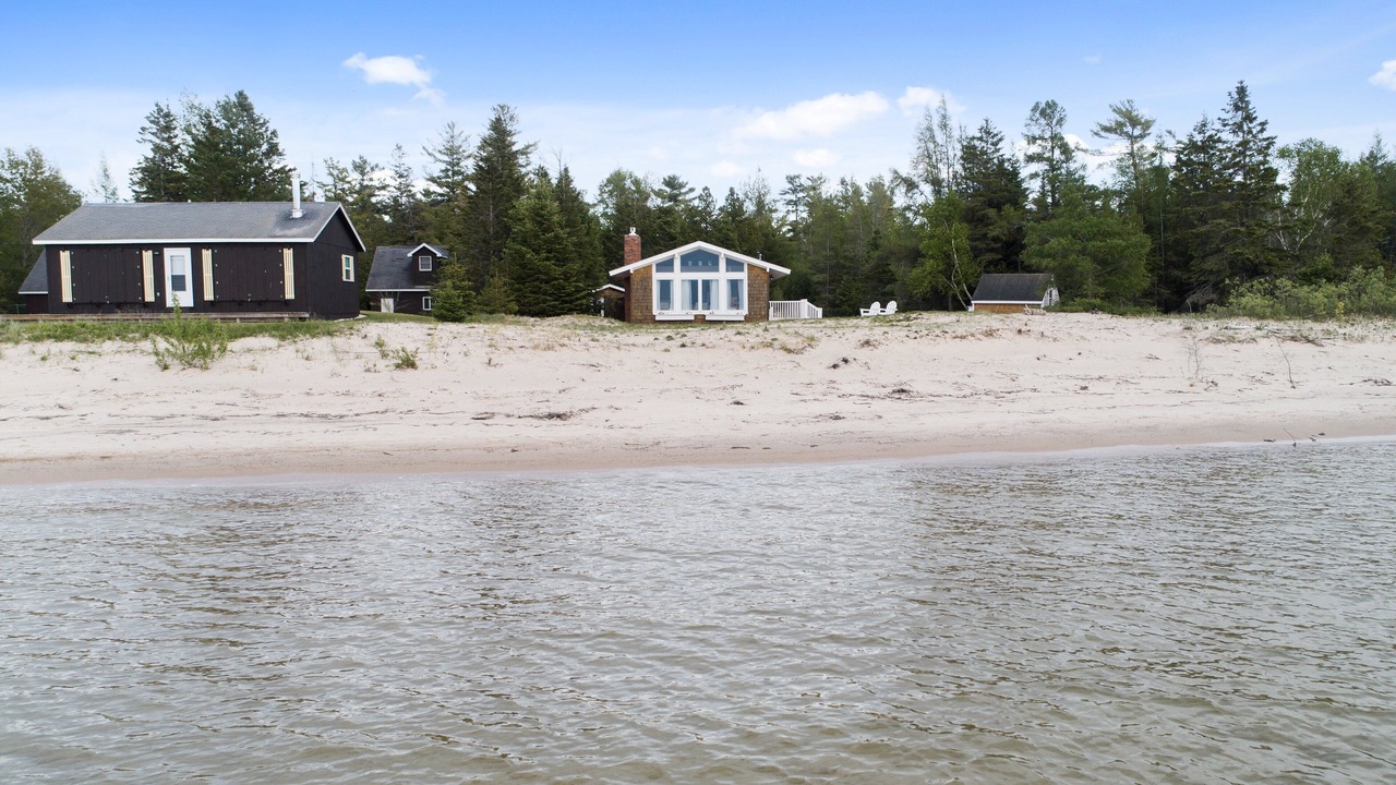 Photo of Outdoor in Carp Lake
