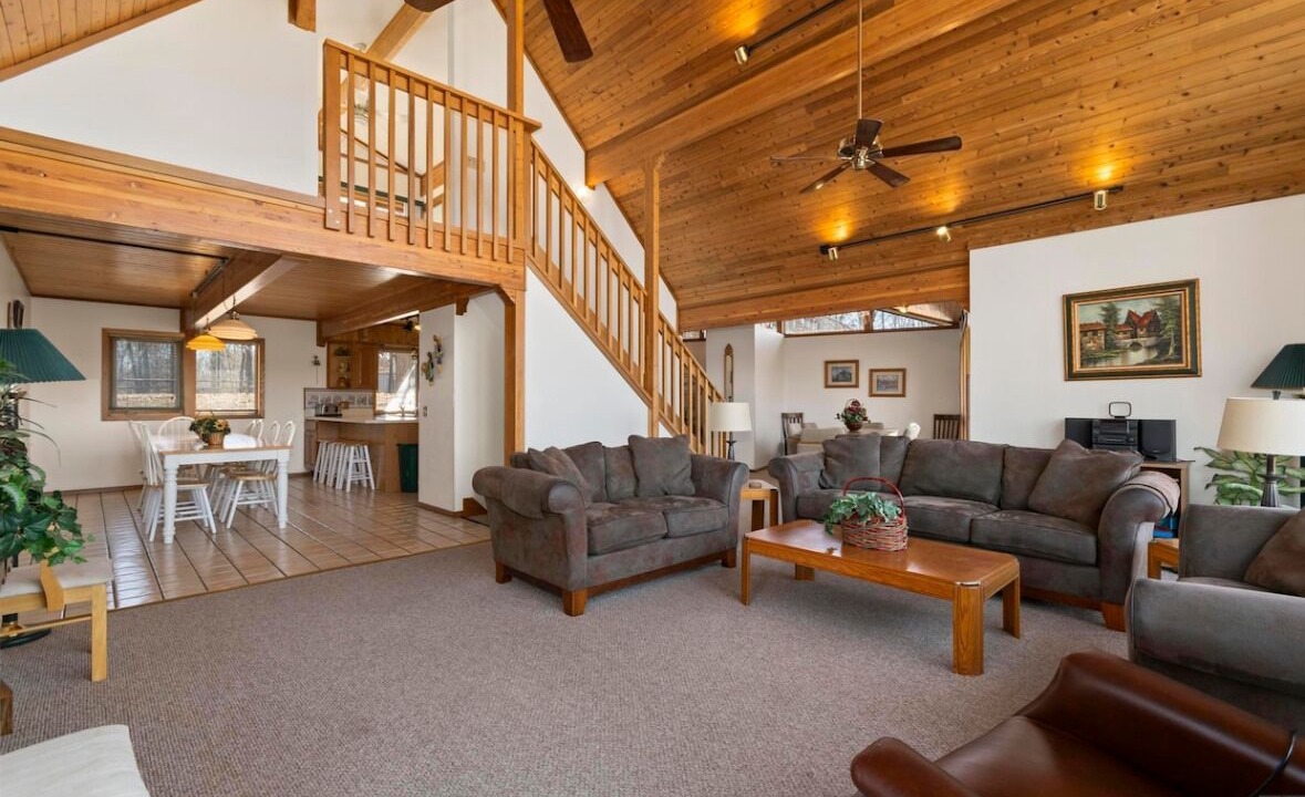 Photo of Livingroom in Benton